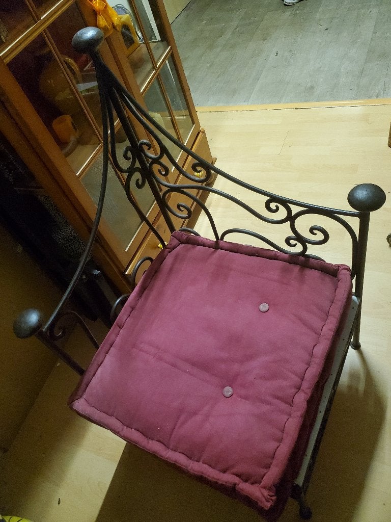 très beau siège, Moins de 75 cm, Métal, Enlèvement, 50 à 75 cm