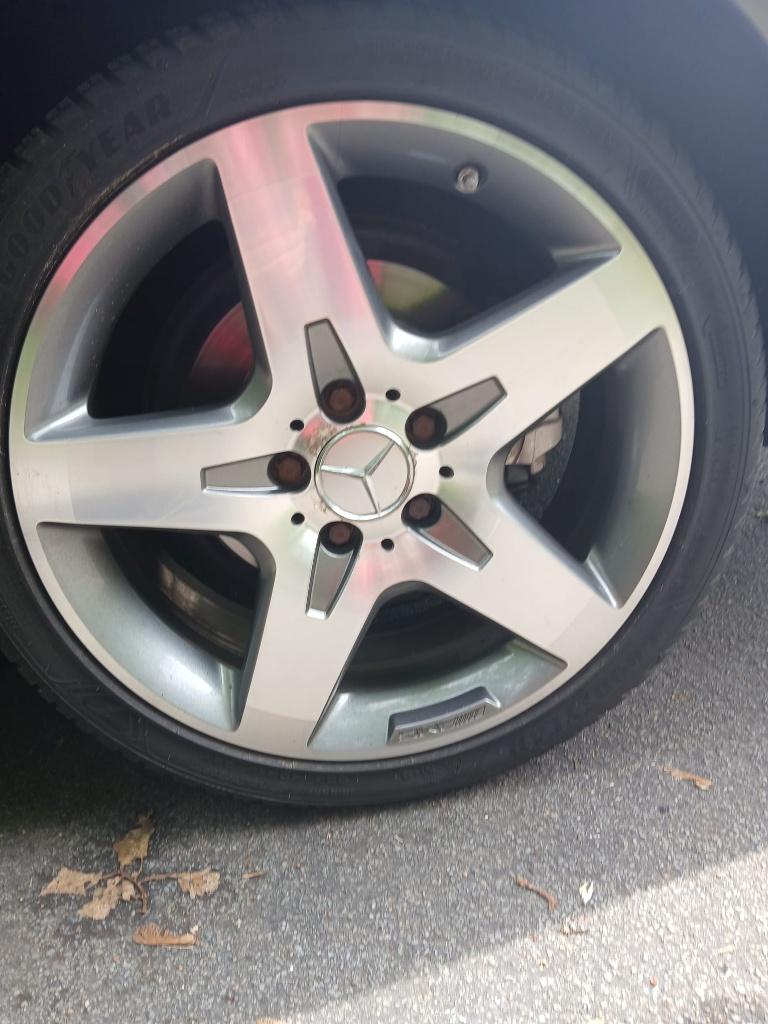 mercedes w212 18 inch amg velgen in goede staat met banden, Auto-onderdelen, 18 inch, Gebruikt, Banden en Velgen, Ophalen of Verzenden