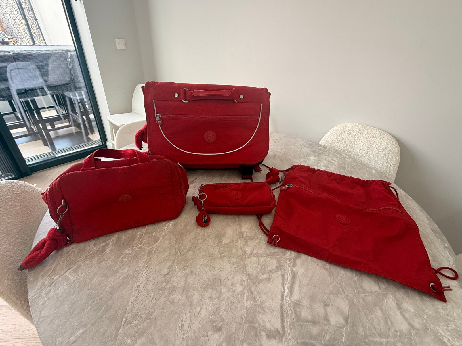 Rode Kipling schoolset in zeer goede staat., Ophalen, Gebruikt