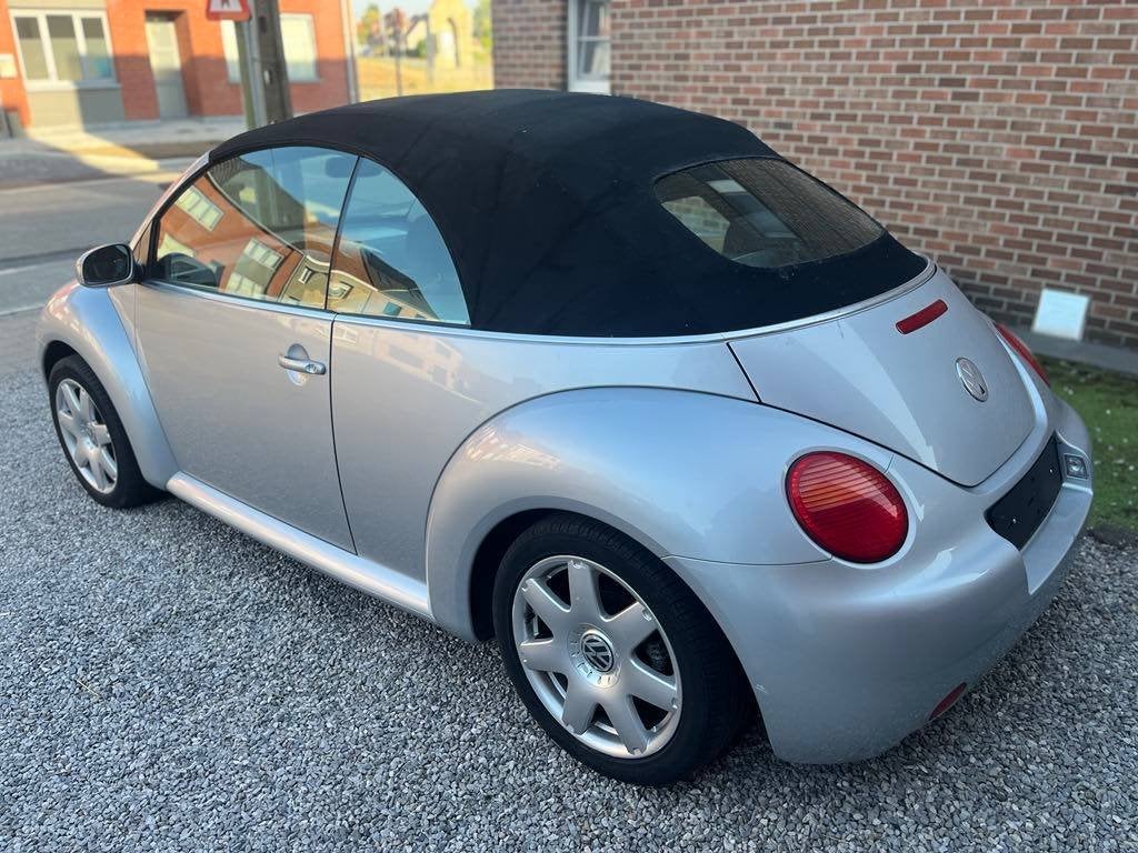 Volkswagen new beetle cabrio, Autos, Argent ou Gris, Cabriolet, 2 portes, Particulier