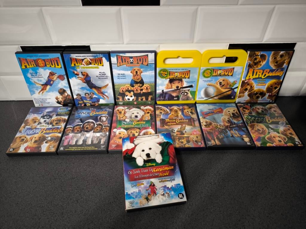 Mooie volledige Disney dvd collectie van Air bud (Buddies), Cd's en Dvd's, Dvd's | Tekenfilms en Animatie, Ophalen of Verzenden