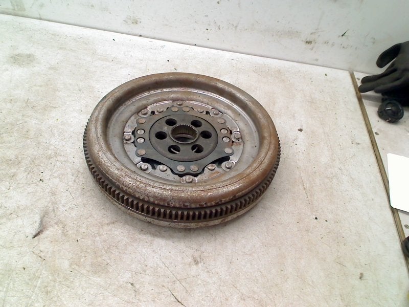 VLIEGWIEL DUBBELE MASSA Audi Q3 (8UB / 8UG) (03C105266F), Info@audi.de, Audi, Audi AG, Gebruikt