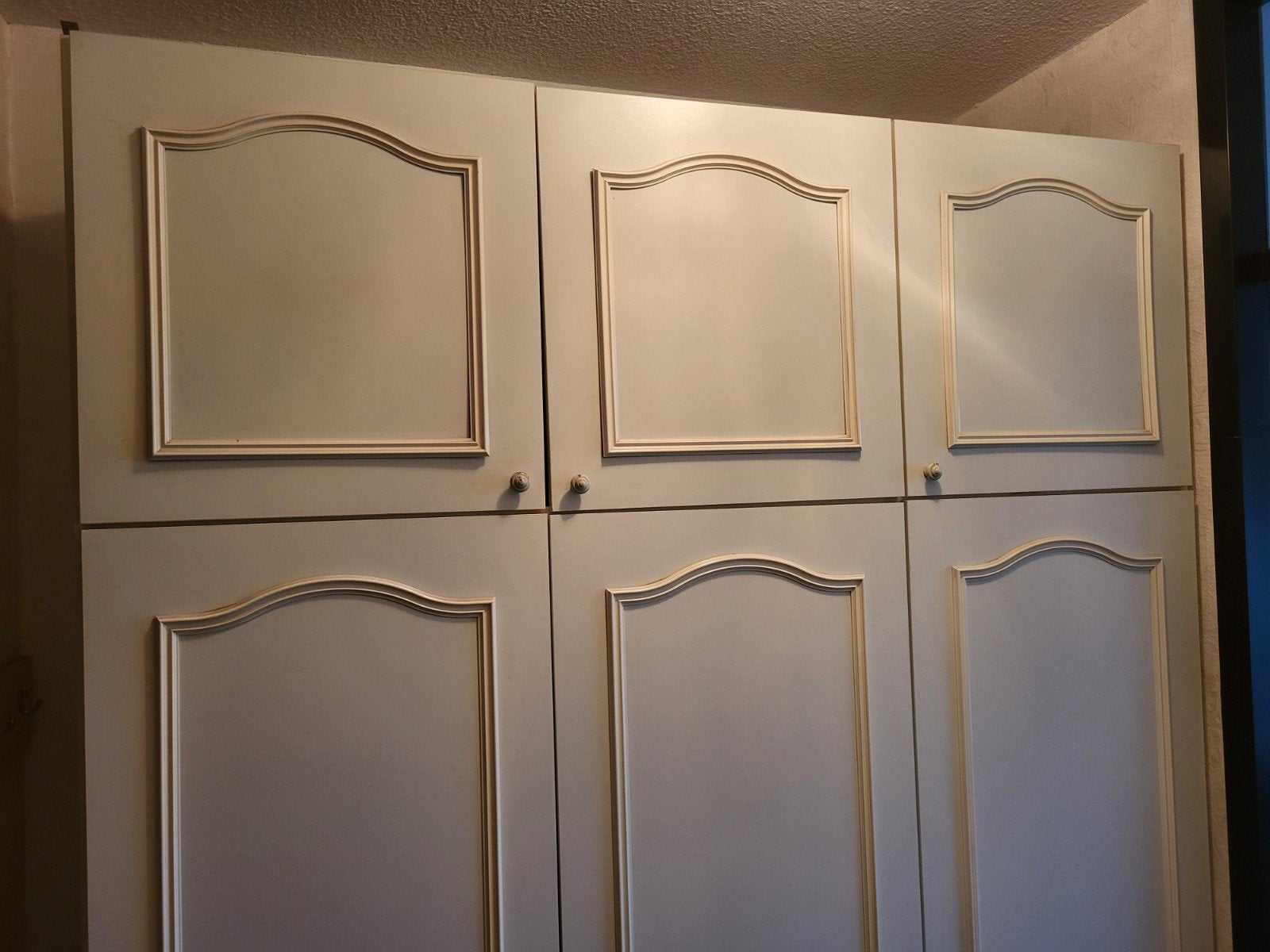 Armoire blanche
150 de large
222 de haut
60 de profondeur, Avec espace de penderie, 100 à 150 cm, Enlèvement, Utilisé