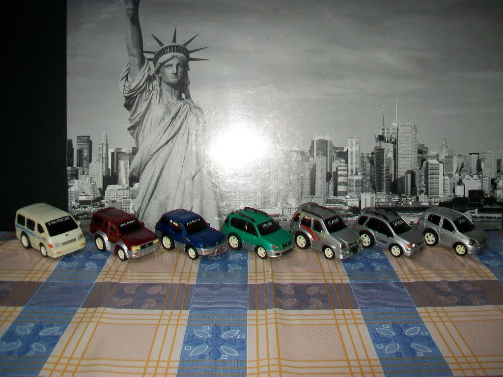 Toyota Japan Modellen - Plastic Plastiek Auto Car Cars Jeep, Enlèvement ou Envoi, Utilisé, Voitures