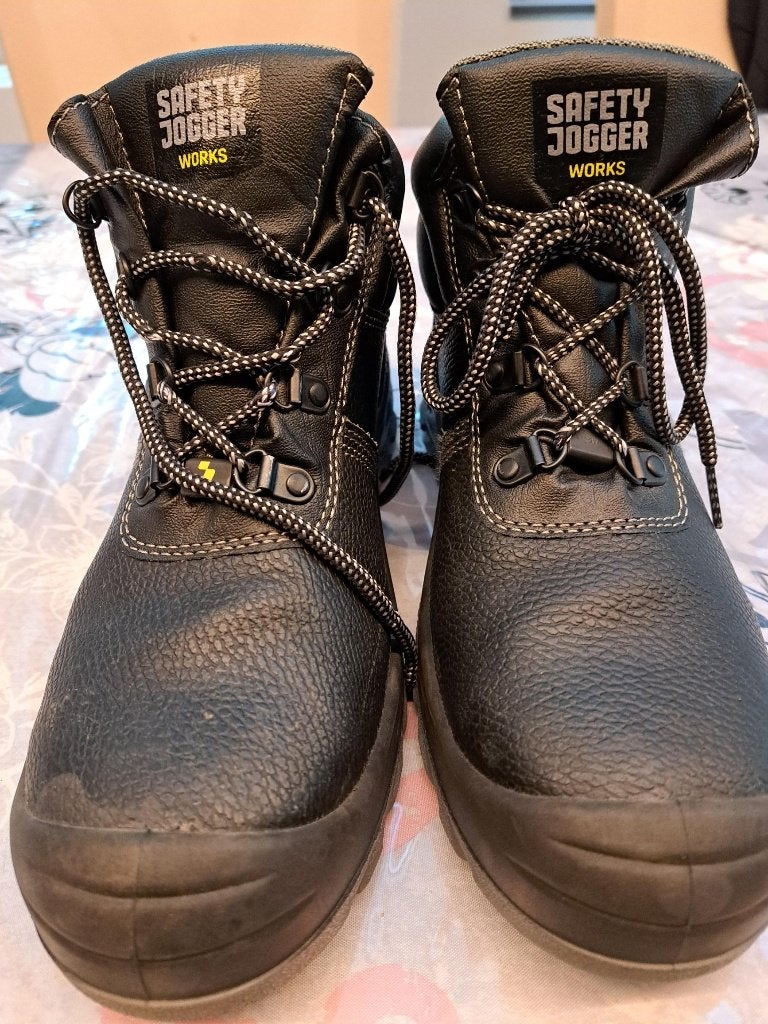 2 paar veiligheidsschoenen maat 42, stalen tip, Bricolage & Construction, Vêtements de sécurité, Enlèvement, Comme neuf