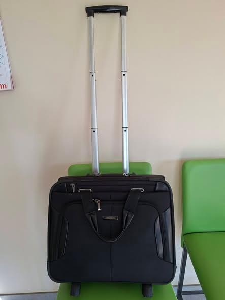 Boekentas op wielen / trolley, Enlèvement, Comme neuf, Noir, Porte-documents ou Cartable