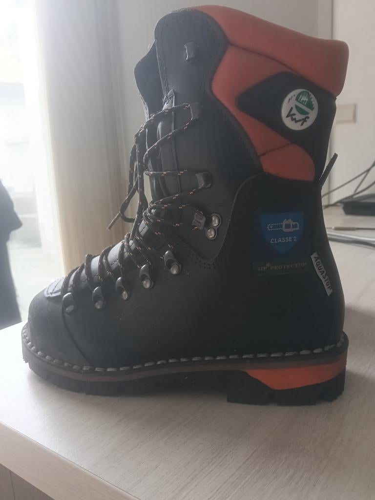 Veiligheid schoenen (boomzaag schoenen), Doe-het-zelf en Bouw, Ophalen of Verzenden