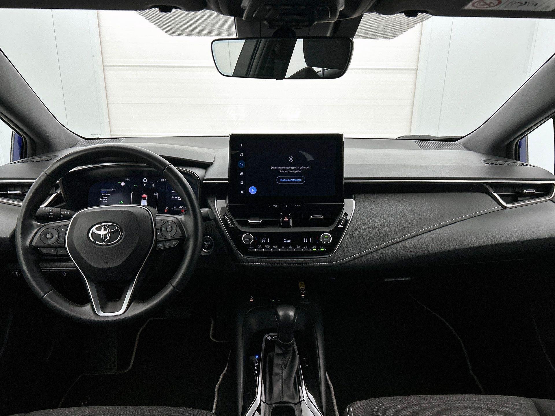 Toyota Corolla TS 1.8 Hybrid Dynamic e-CVT | Navigatie | Ach, Gebruikt, 750 kg, Bedrijf, 5 zetels