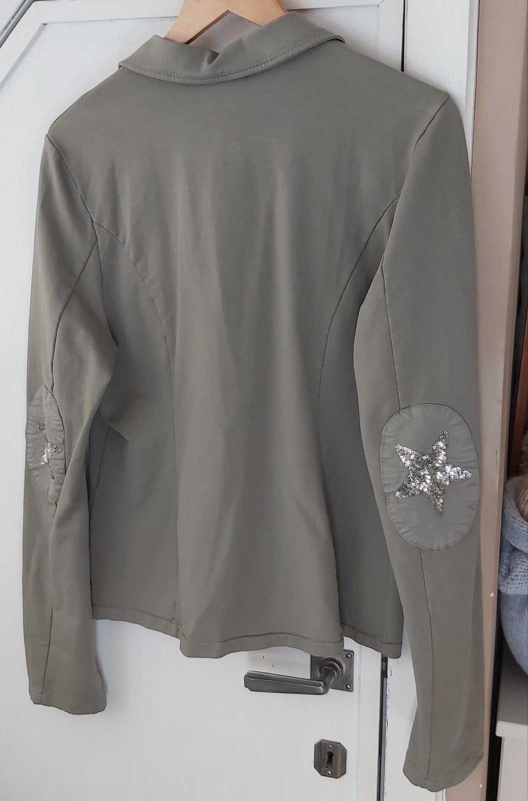 Prachtig jasje met pailletten X.L Italy., Vêtements | Femmes, Grandes tailles, Made in Italy, Enlèvement ou Envoi, Comme neuf