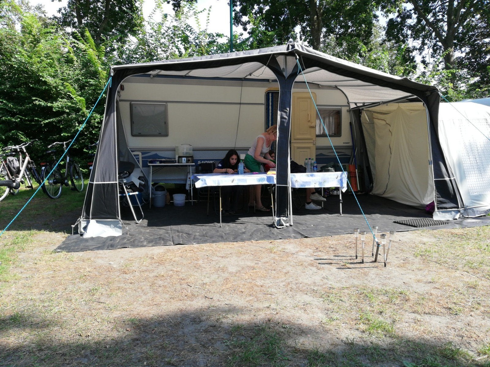 caravan Fendt, Caravans en Kamperen, Mover, Vast bed, Rondzit, Particulier