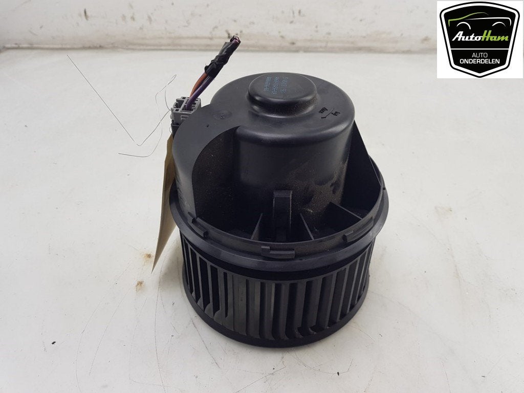 VENTILATEUR RADIATEUR MOTEUR Ford Transit Connect (PJ2), Henry-Ford-Straße  1
50735  Köln, DE, Ford-Werke GmbH, Kunden@ford.com