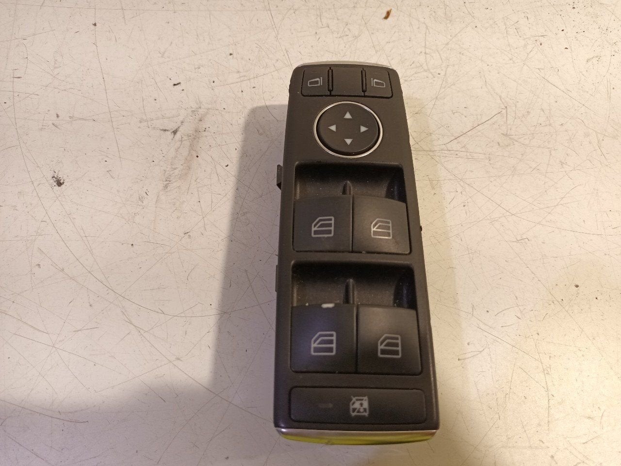 Bedieningspaneel elektrische ramen Mercedes-Benz A-Klasse, Onderdelen@venauto.nl, Van der Ven Autorecycling B.V., Ettenseweg 76, 4706 PB Roosendaal, The Netherlands