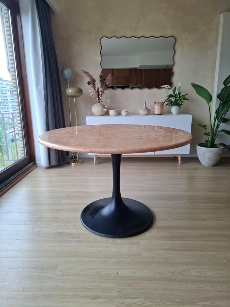 Belle table ronde en pierre naturelle de Mactan 120x120cm., Maison & Meubles, Enlèvement