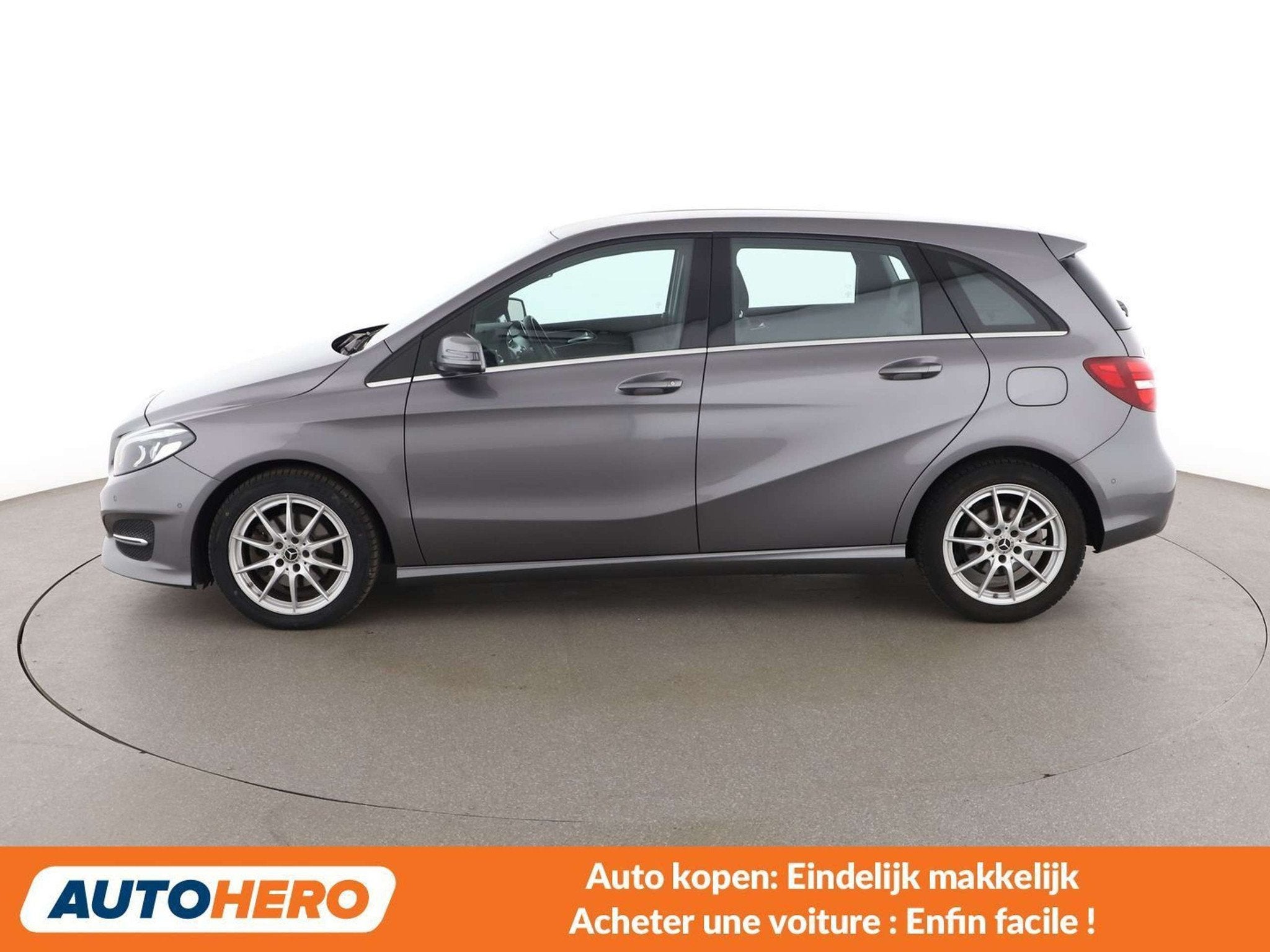 Mercedes-Benz B-Klasse 180 B 180 Urban (bj 2017, automaat), Auto's, Mercedes-Benz, 122 pk, Gebruikt, Zwart, 5 zetels