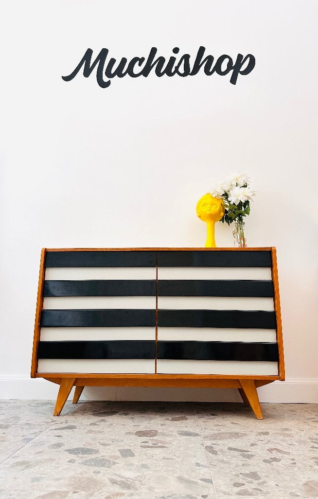 Sideboard Jiri Jiroutek, Maison & Meubles, 5 tiroirs ou plus, Enlèvement, Utilisé