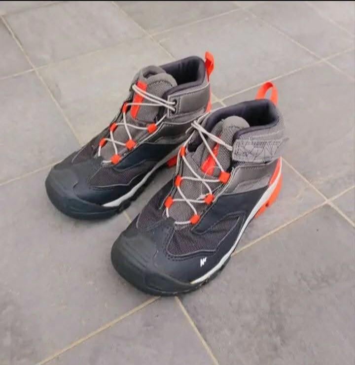 Waterdichte wandelschoenen Crossrock Decathlon 32 NIEUW, Kinderen en Baby's, Kinderkleding | Schoenen en Sokken, Ophalen, Quechua