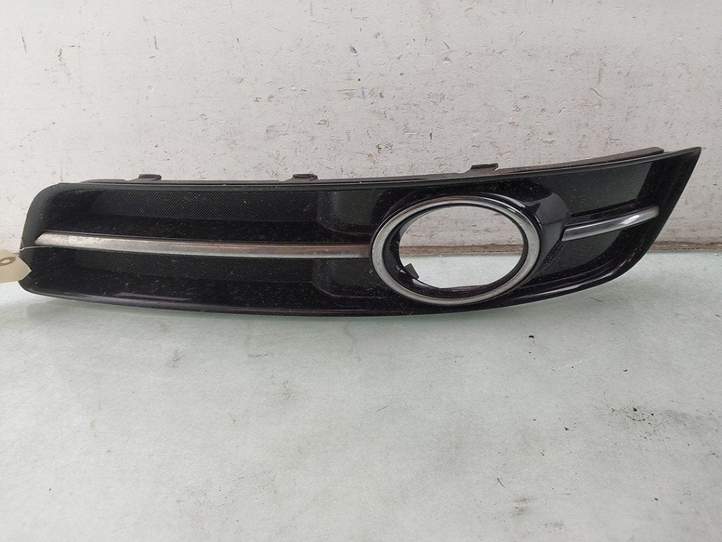 GRILLE DE PARE-CHOCS Audi A3 Sportback (8PA), Autos : Pièces & Accessoires, Auto-Union-Straße  1,
85057  Ingolstadt, DE, Info@audi.de