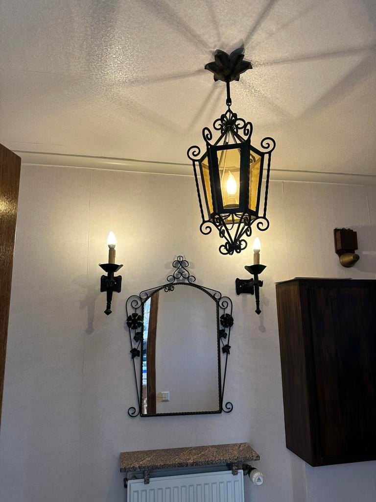 Smeedijzeren lampen en spiegel, Enlèvement, Comme neuf