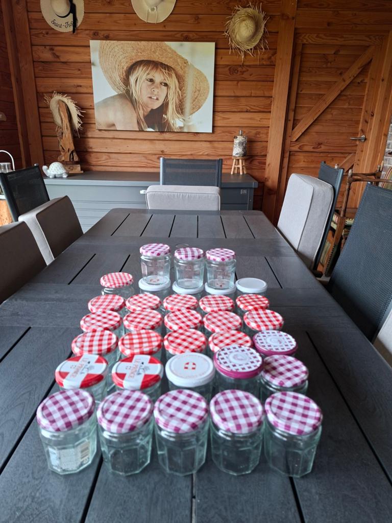 Lot pot bocaux à confiture 35 pots 0.80€ pièce, Ophalen