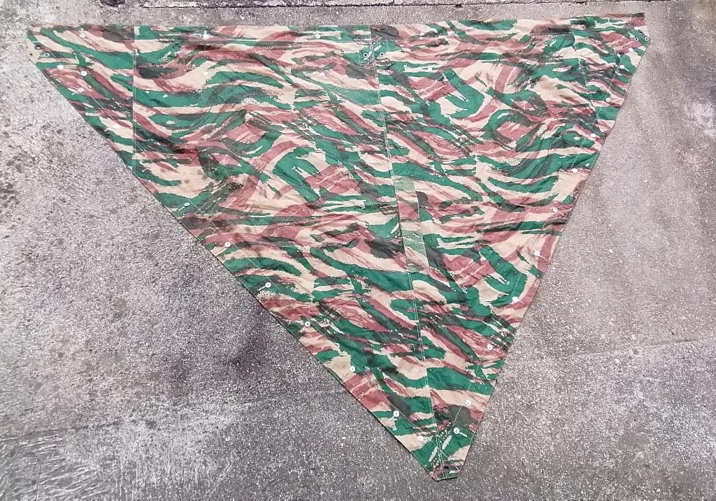 Toile tente militaire camouflée lézard Indochine Algérie, Collections, Objets militaires | Général, Envoi, Autres, Autres types