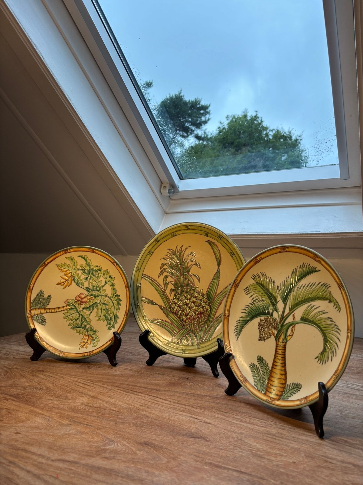 3 originele Siddhia Hutchinson decoratieve sierborden, Ophalen, Zo goed als nieuw