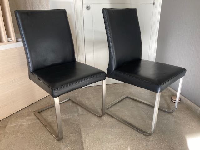 Mooie lederen sledestoelen. Perfecte staat, Huis en Inrichting, Stoelen, Ophalen, Twee, Zwart, Zo goed als nieuw