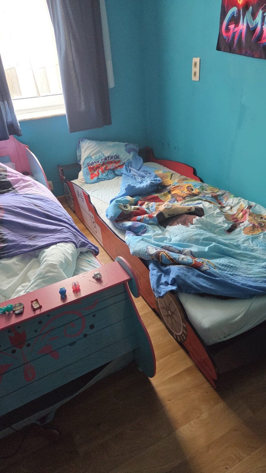 2 kinderbedjes frozen en autobed, Ophalen