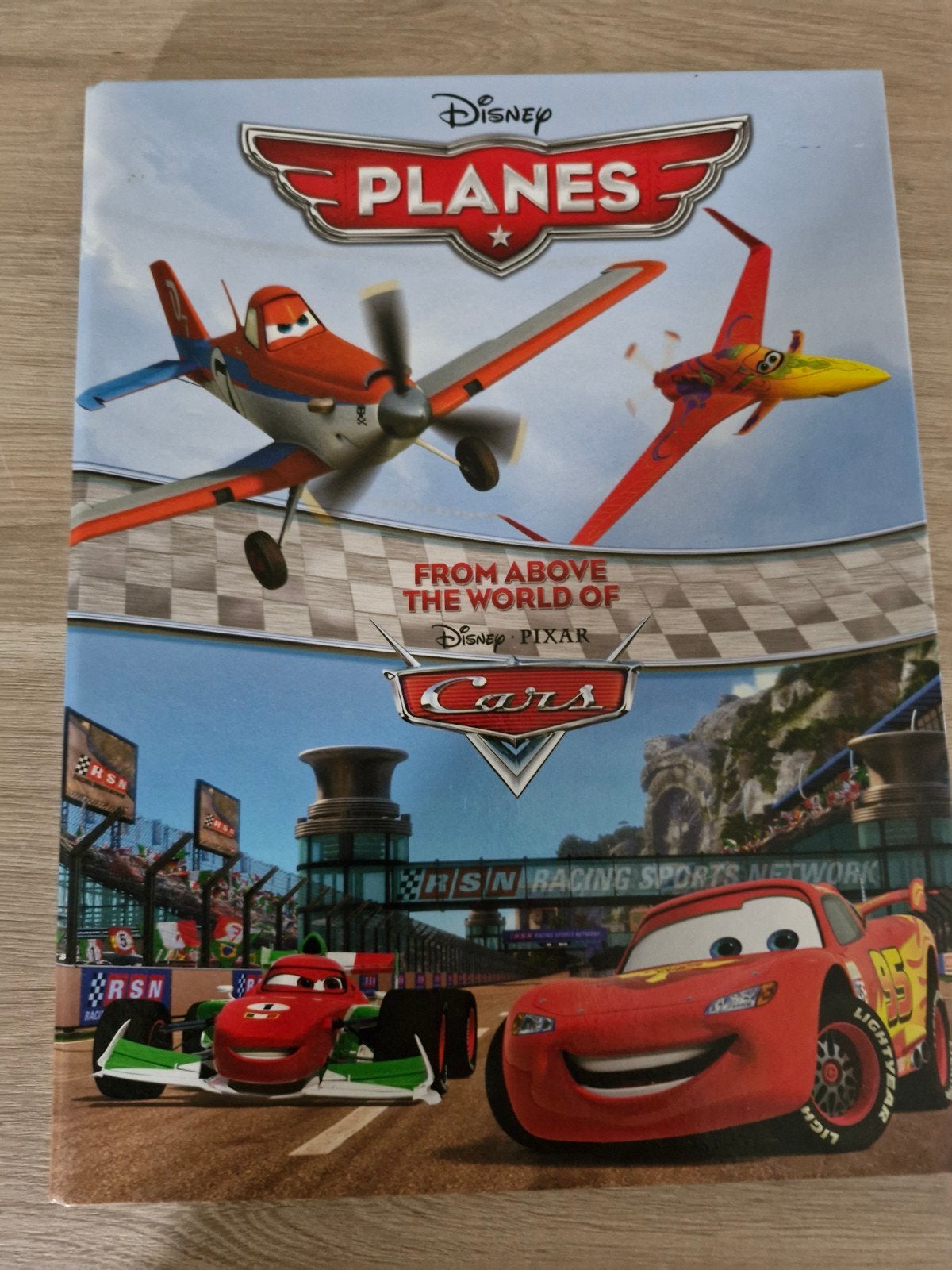 Disney Planes & Cars map + kaarten (kaart nr 189 ontbreekt), Ophalen of Verzenden, Overige figuren, Gebruikt, Papier, Kaart of Schrift