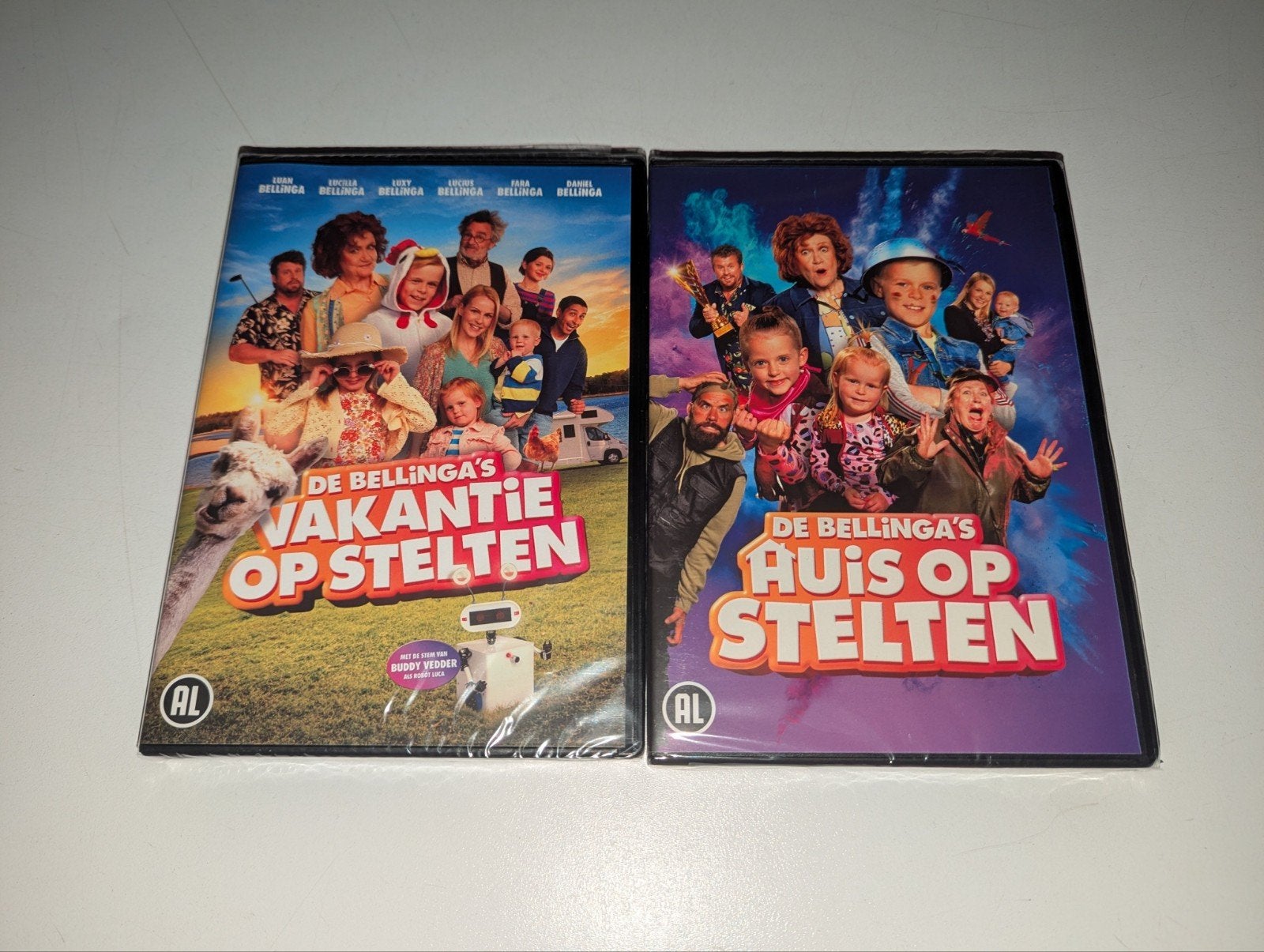 twee helemaal nieuwe  films van de belliga,s, Ophalen