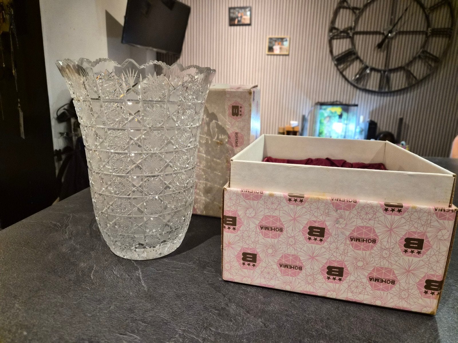 Magnifique vase Bohemia Crystal en cristal – 25/26 cm – avec, Huis en Inrichting, Ophalen, Nieuw, Overige materialen, 5 – 50