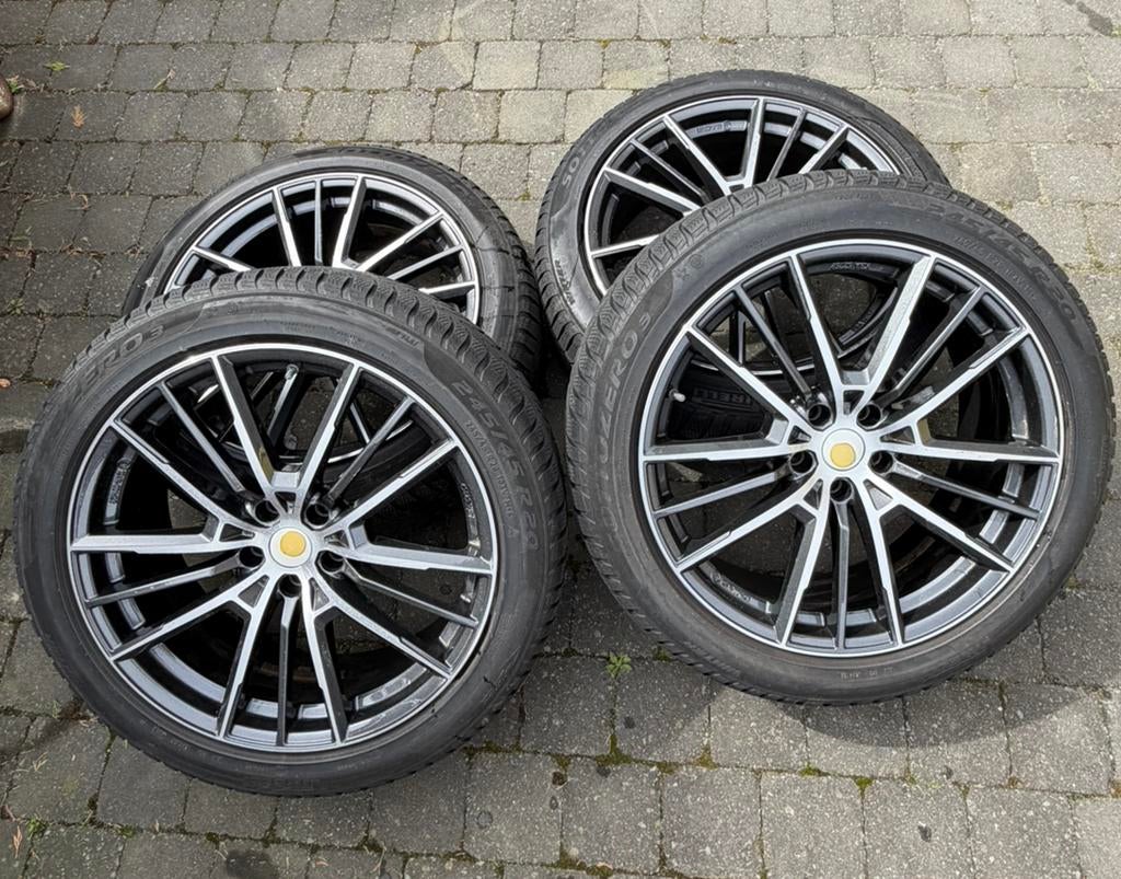 Jantes BMW, pneus d'hiver 245/45 de 20 pouces., Autos : Pièces & Accessoires, Pneus & Jantes, Pneus hiver, Enlèvement, 20 pouces