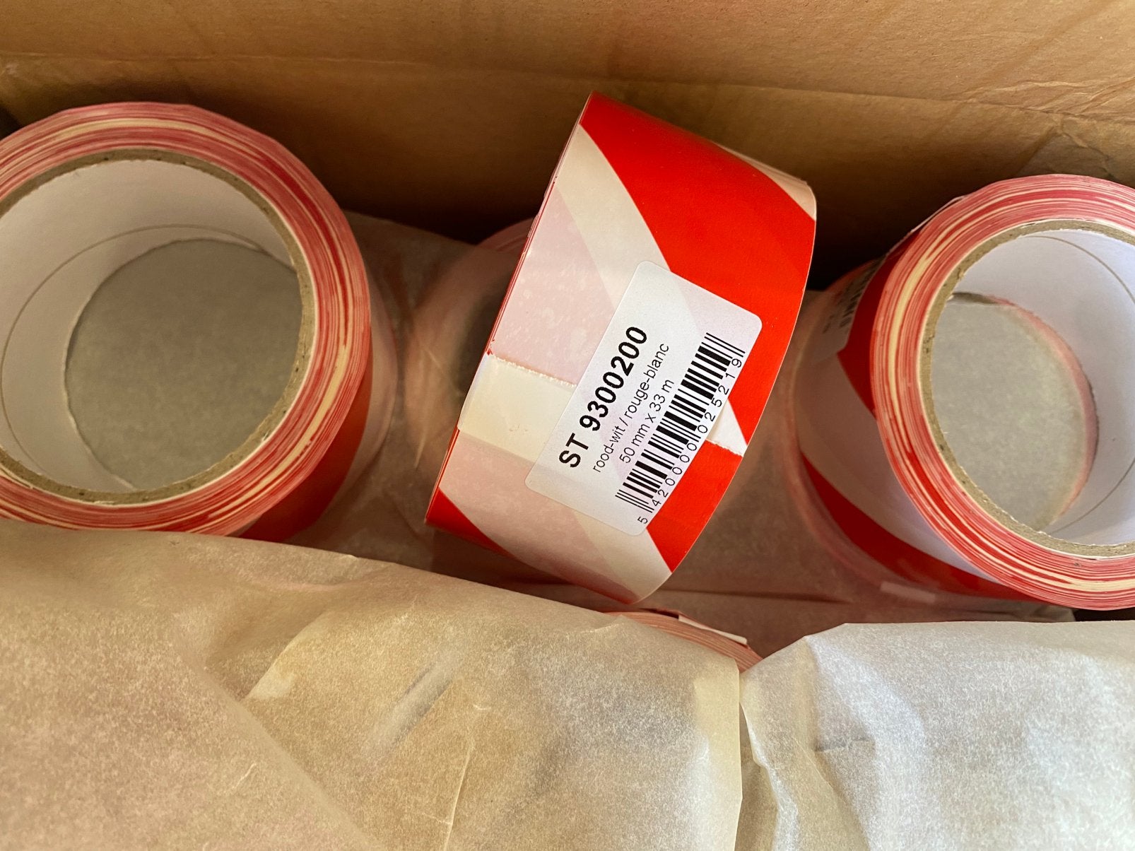 Dozen met tape, Ophalen