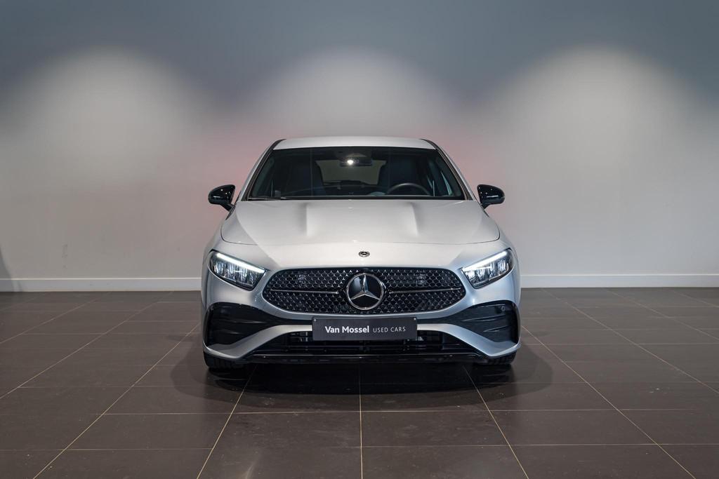 Mercedes-Benz A-Klasse 200 AMG Line | NIGHT PACK | PDC | 19", Autos, Mercedes-Benz, Achat, Entreprise, 5 places, Automatique