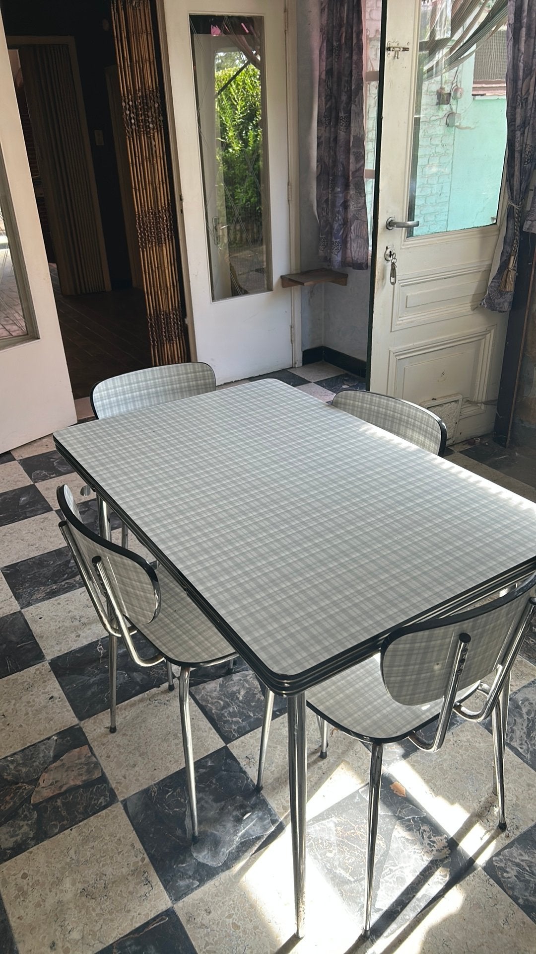 Formica tafel met 4 stoelen, Ophalen