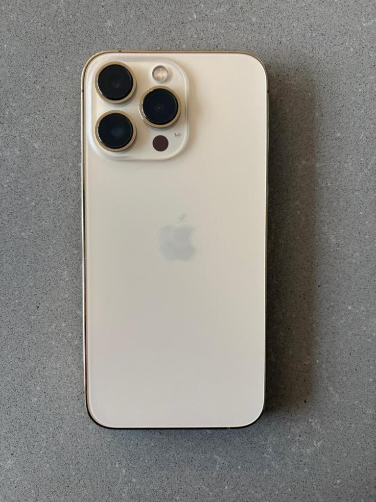 I phone 13 pro 128 GB goud 2 jaar oud, Telecommunicatie, Mobiele telefoons | Apple iPhone, Ophalen of Verzenden, Goud, 128 GB