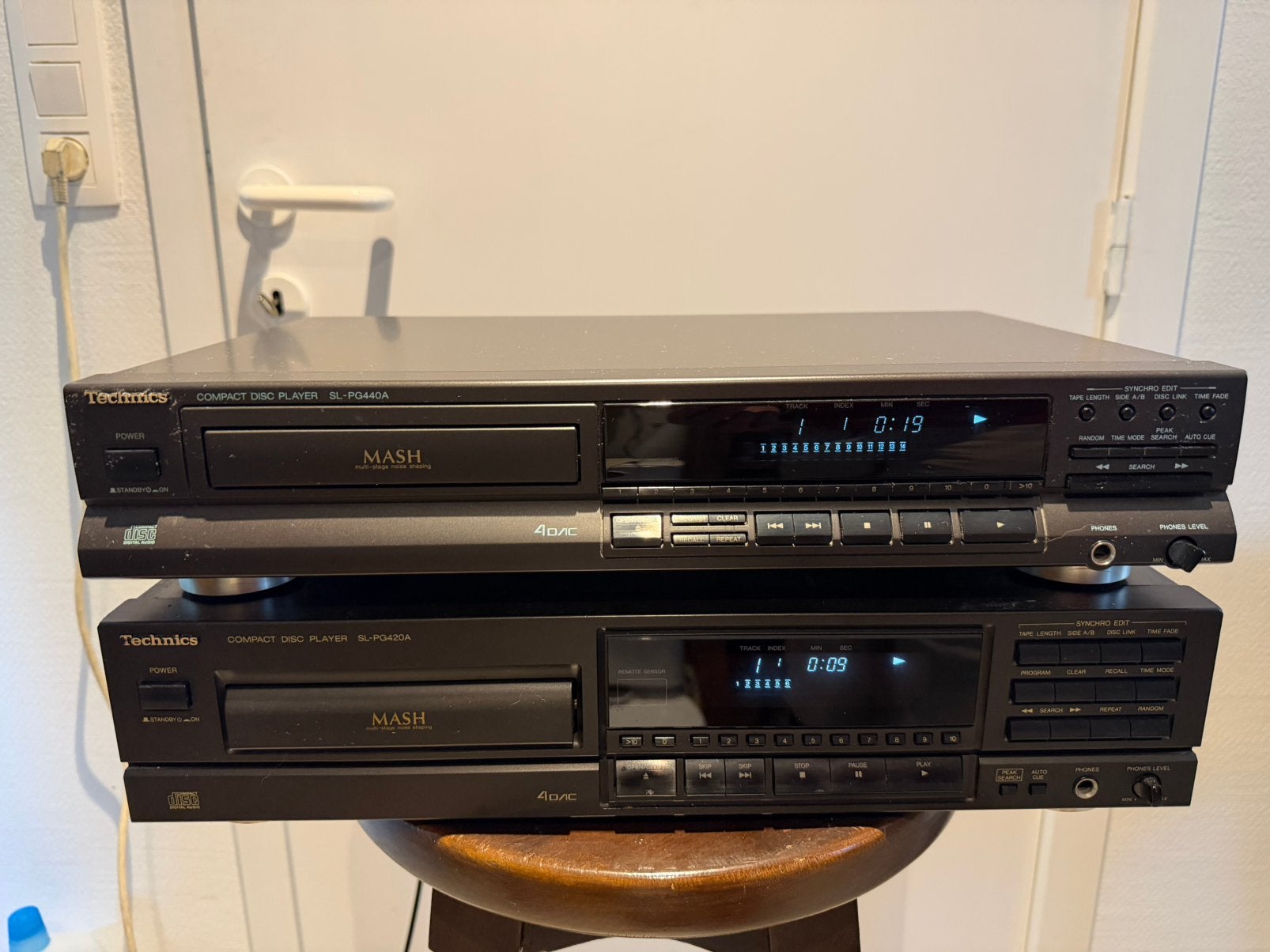 Technics SL-PG440A + SL-PG420A Set van 2 vintage CD-spelers, TV, Hi-fi & Vidéo, Lecteurs CD, Enlèvement ou Envoi, Comme neuf, Technics