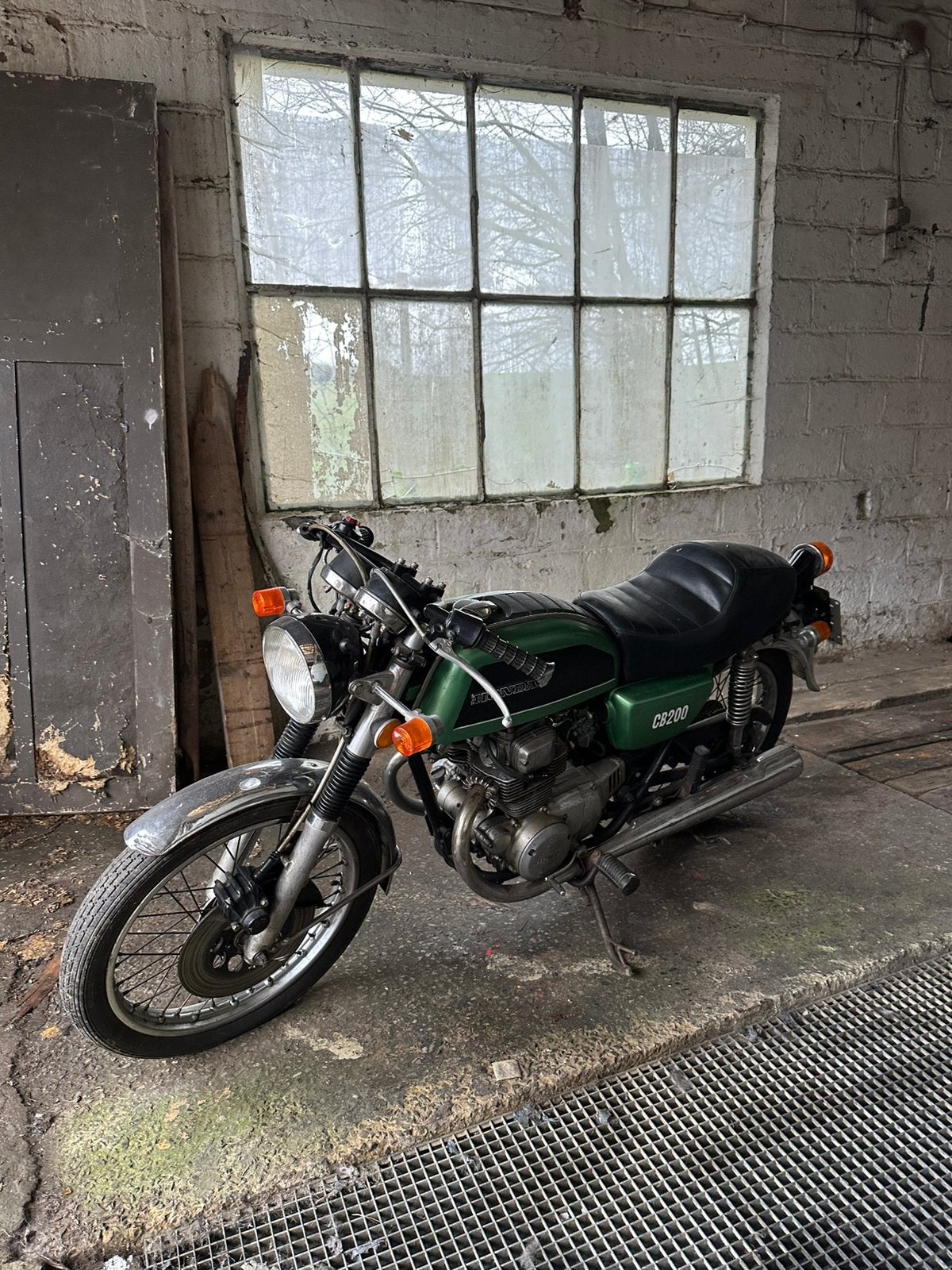 Honda cb200 1977