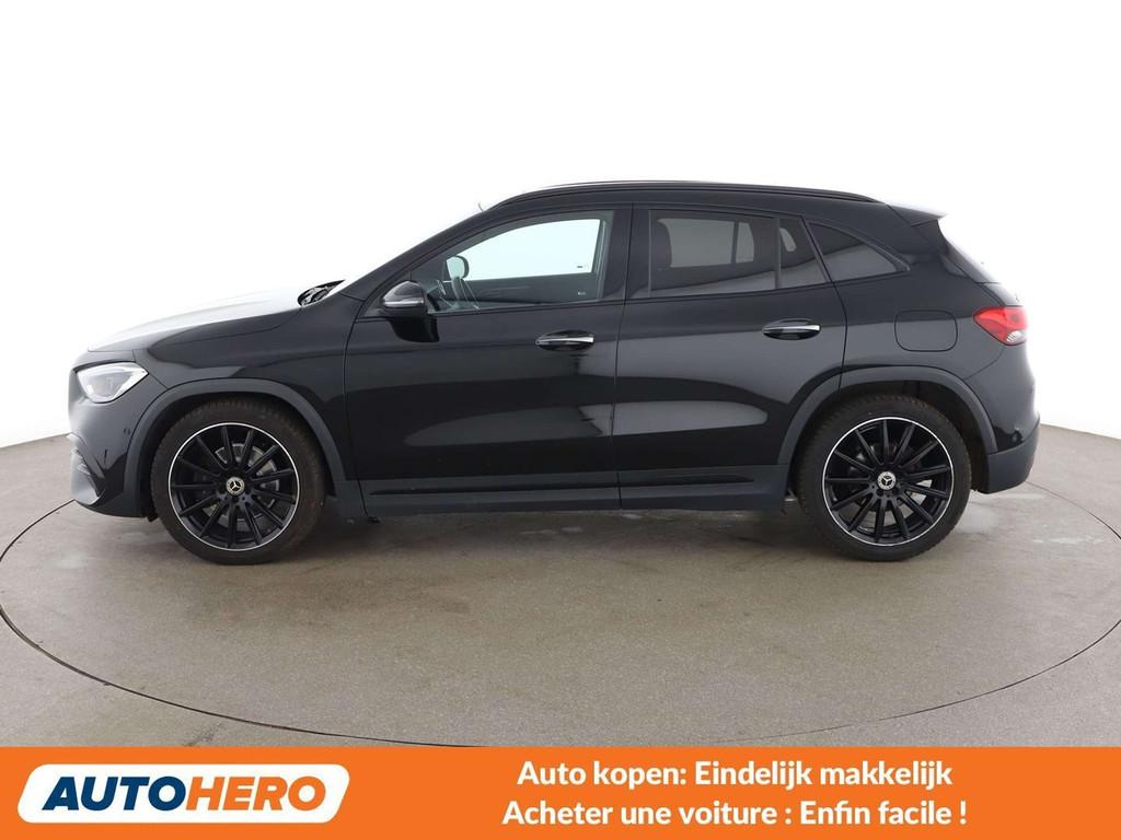 Mercedes-Benz GLA 200 GLA 200 d AMG Line (bj 2023), Auto's, Mercedes-Benz, Lichtsensor, Gebruikt, Alcantara, Zwart
