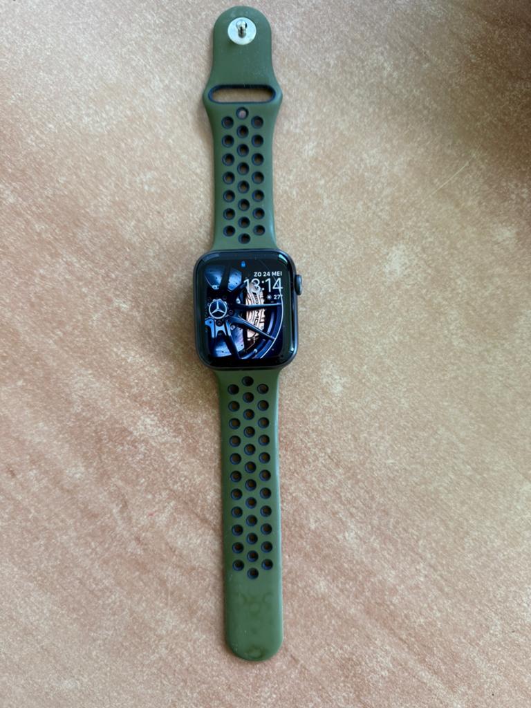 Apple watch serie 6, Ophalen, Zo goed als nieuw, Zwart