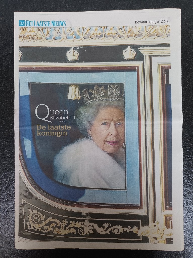Queen Elizabeth II - 1926-2022, Verzenden, Zo goed als nieuw, Krant