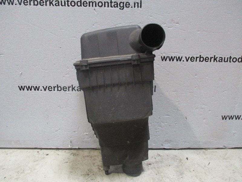 FILTRE À AIR Peugeot 206 CC (2D) (01-2000/12-2007), Kontakt-peugeot@peugeot.com, Utilisé, Peugeot Deutschland GmbH, Bahnhofsplatz
65423  Rüsselsheim, DE