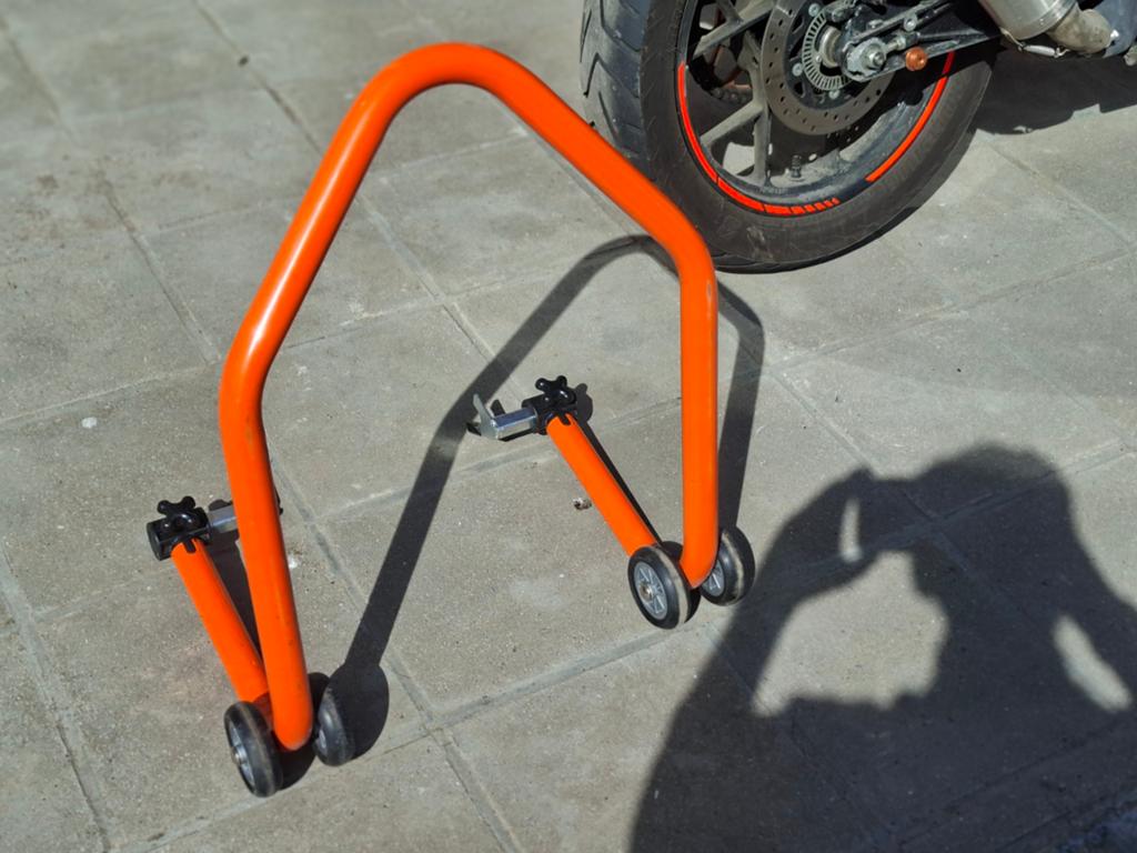 Béquille levage arrière moto, Motos