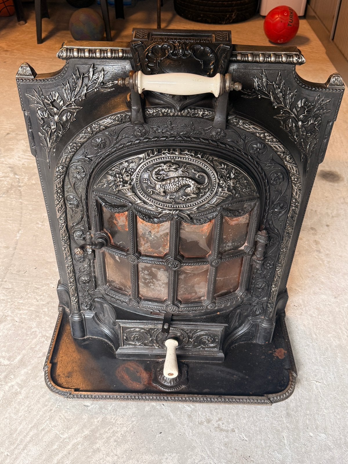 Ancien poêle en fonte décoratif E. Ciaboche – Paris, Enlèvement, Utilisé, Bois, Poêle à bois