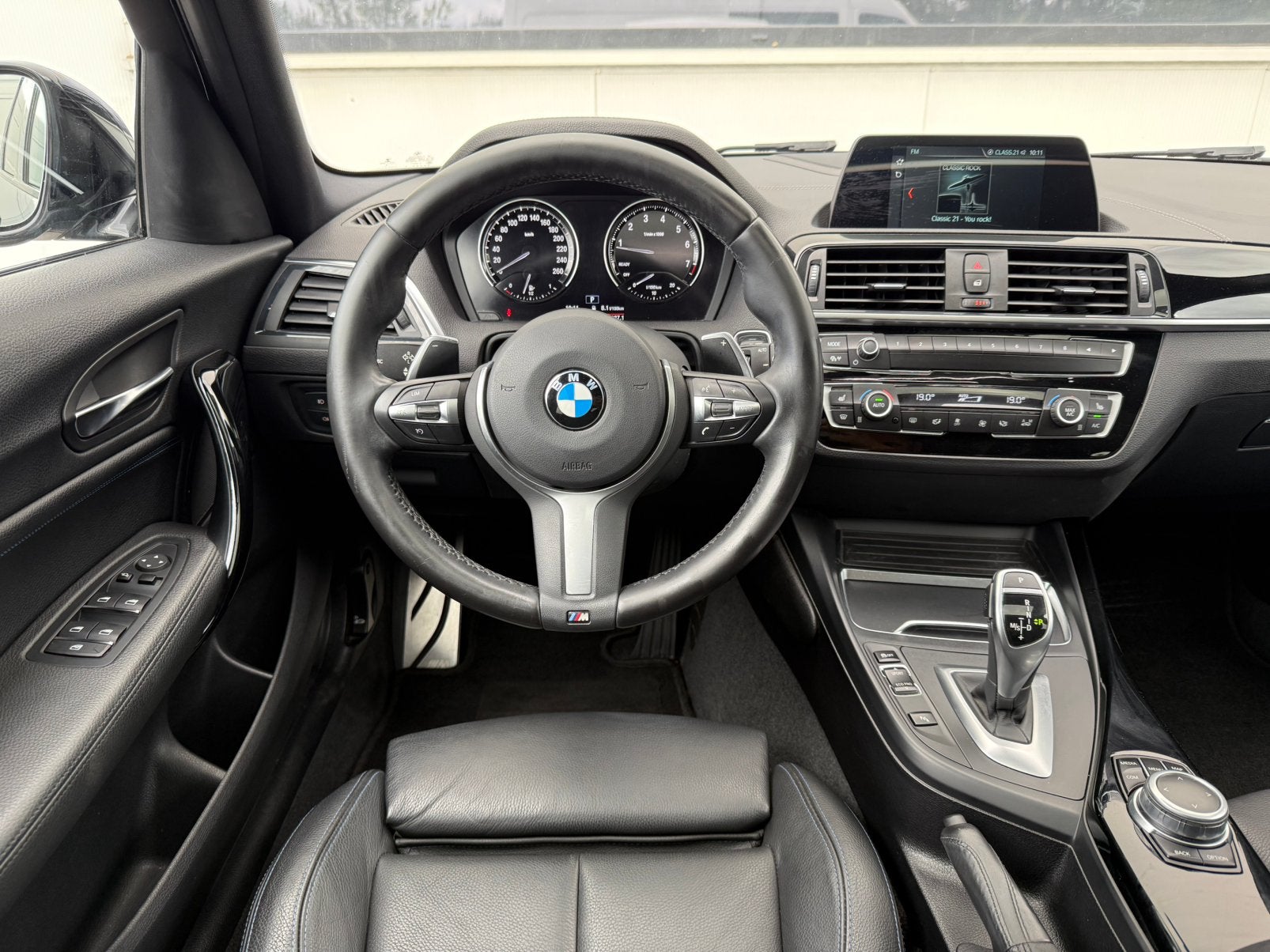 BMW 120i Sport automaat - Pano - Hifi - keyless, Auto's, BMW, Automaat, 1998 cc, 4 cilinders, Lichtsensor
