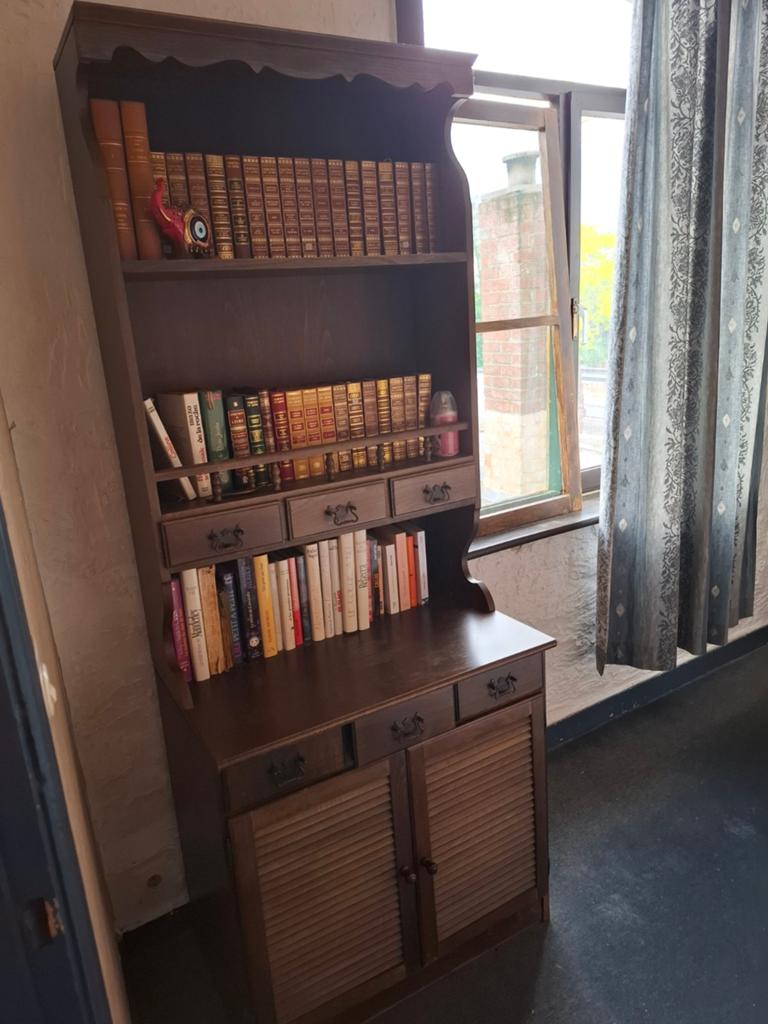 Ancienne armoire bibliothèque en bois, Enlèvement