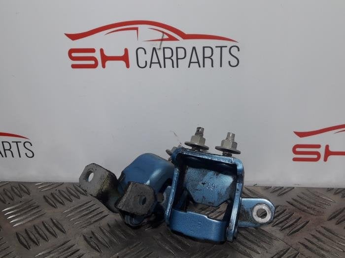 Charnière porte arrière gauche d'un Opel Agila, -, Opel, 3 mois de garantie, Utilisé