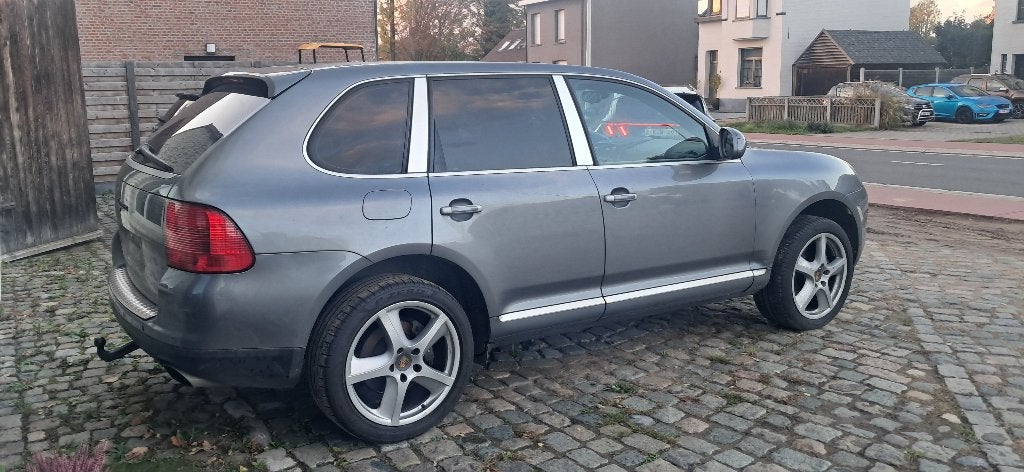 Porsche cayenne 3.2 Lichte vracht gekeurd voor verkoop, Auto's, Automaat, Cayenne, Zwart, Leder