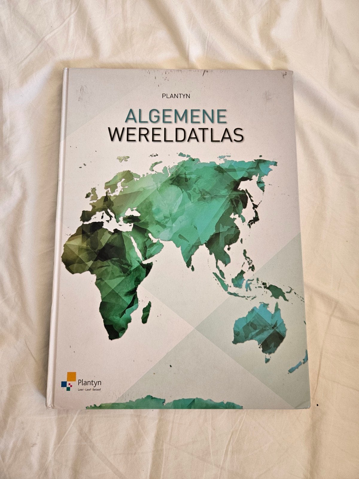 Algemene wereldatlas editie 2017, Boeken, Atlassen en Landkaarten, Ophalen, Zo goed als nieuw