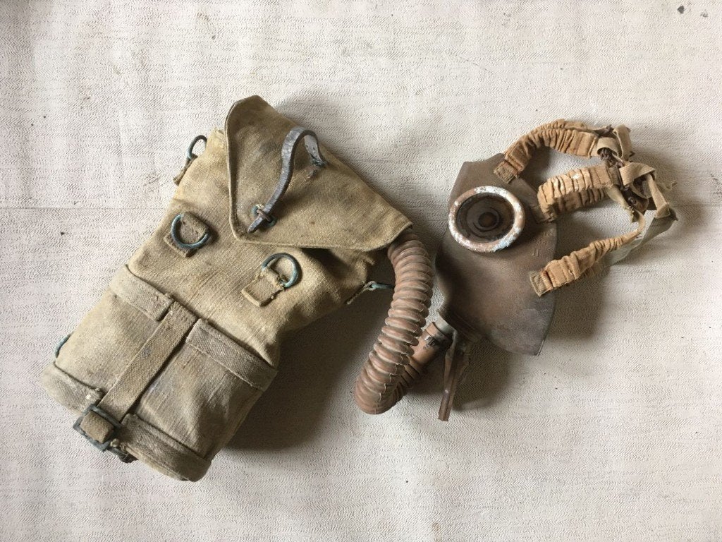 wo2 - Belgisch Gasmasker M1934 - militair! - SACIC 1934, Verzamelen, Ophalen of Verzenden, Landmacht, Kleding of Schoenen
