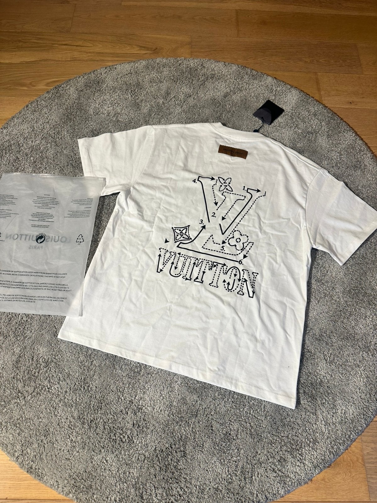Louis Vuitton Paris t shirt, Kleding | Heren, T-shirts, Verzenden, Nieuw, Maat 46 (S) of kleiner, Wit